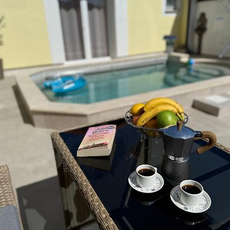 Poolside Studio Fažana エクステリア 写真