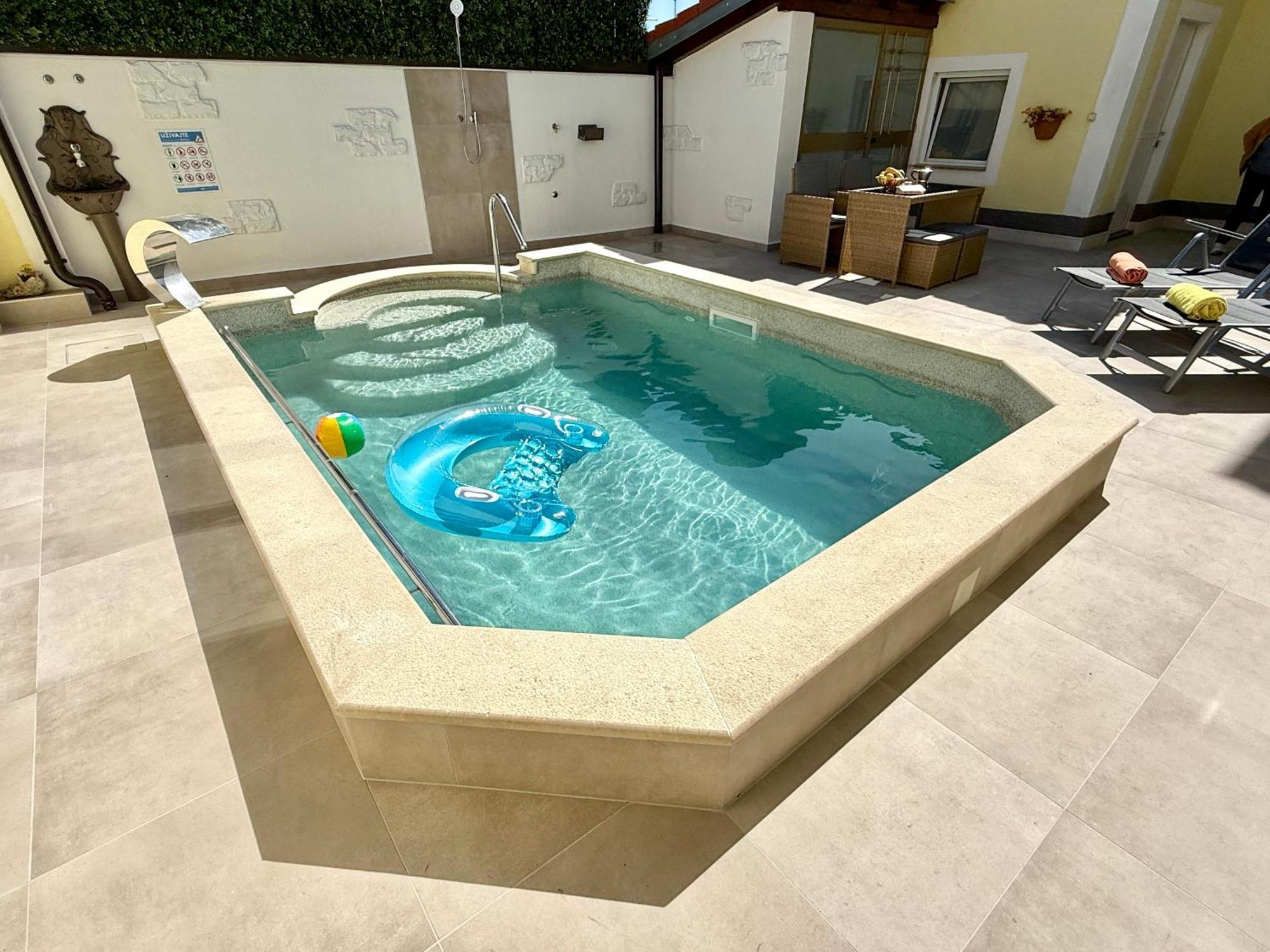 Poolside Studio Fažana エクステリア 写真