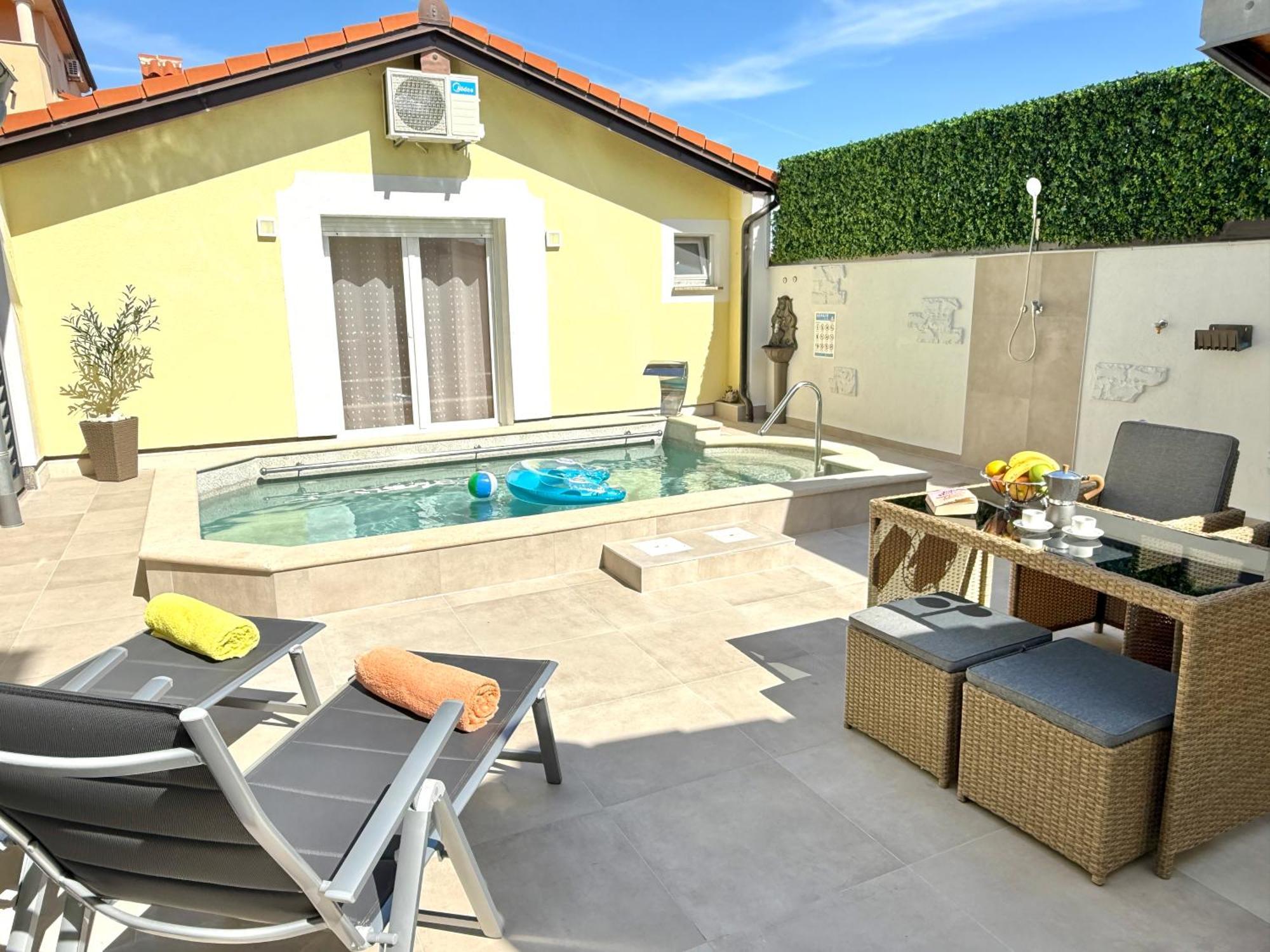 Poolside Studio Fažana エクステリア 写真